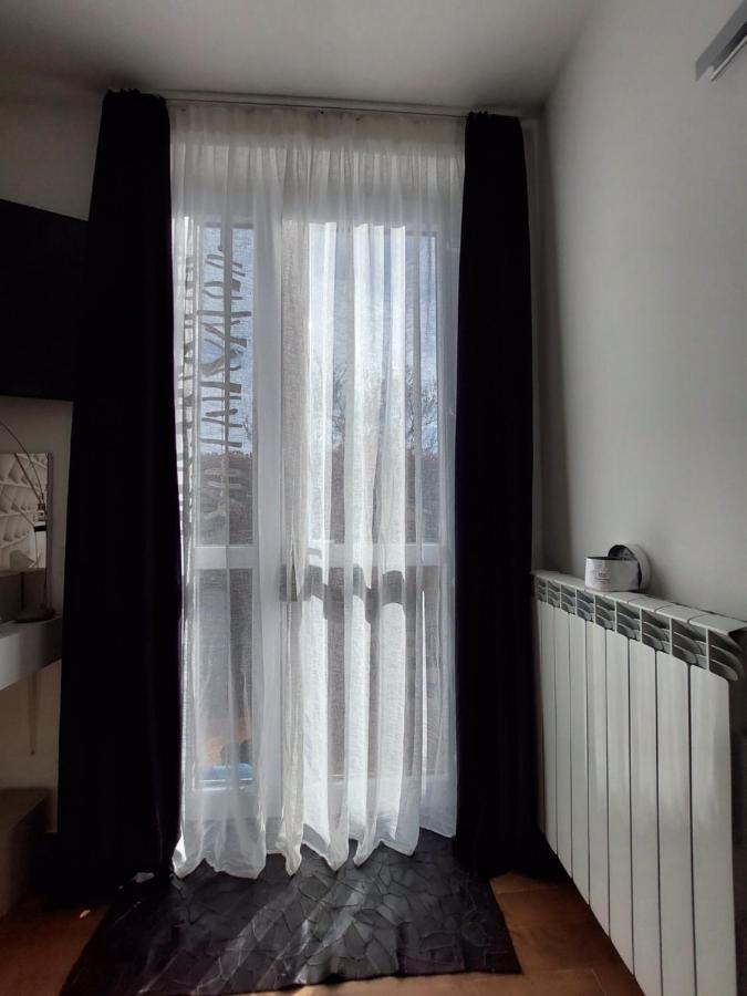 Rossodisera Sarzana Buitenkant foto