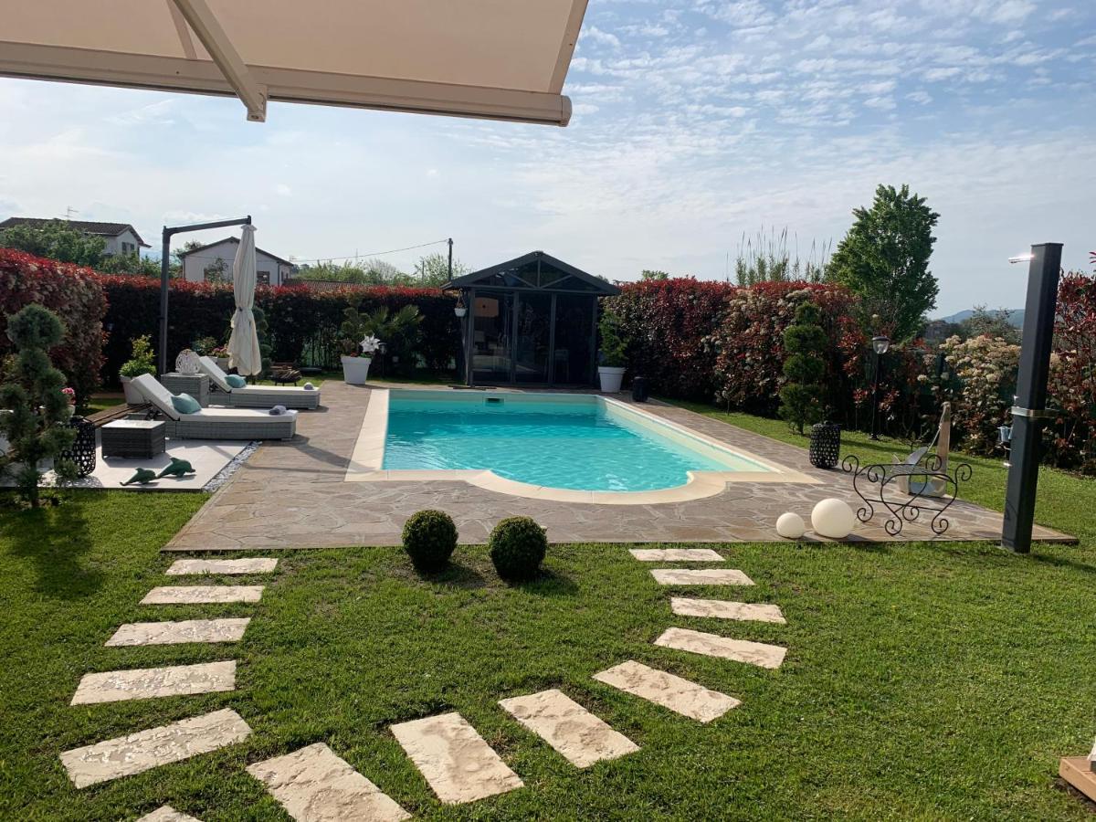 Rossodisera Sarzana Buitenkant foto