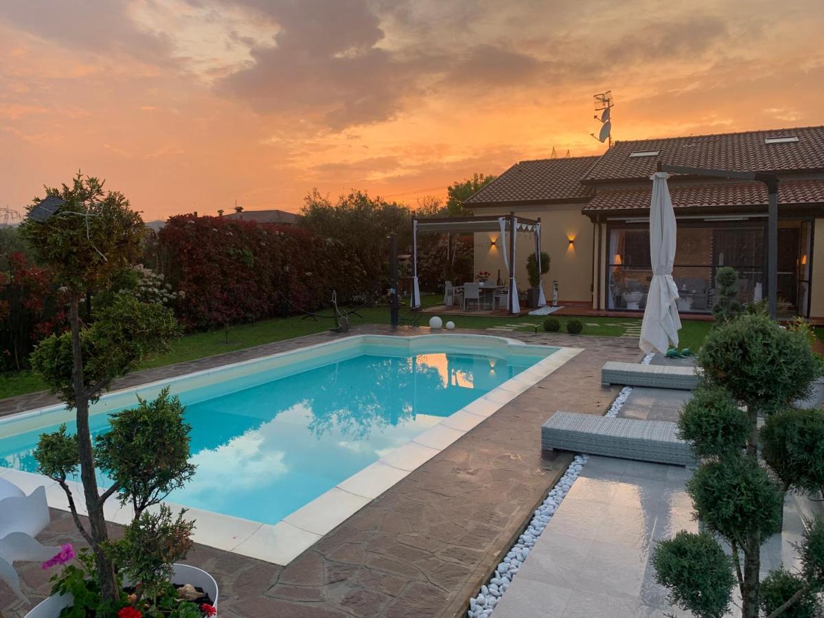 Rossodisera Sarzana Buitenkant foto